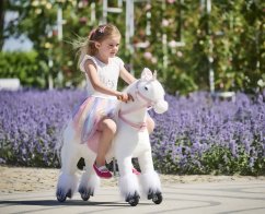 Ponnie Merlin S lovagló egyszarvú rózsaszín nyereggel